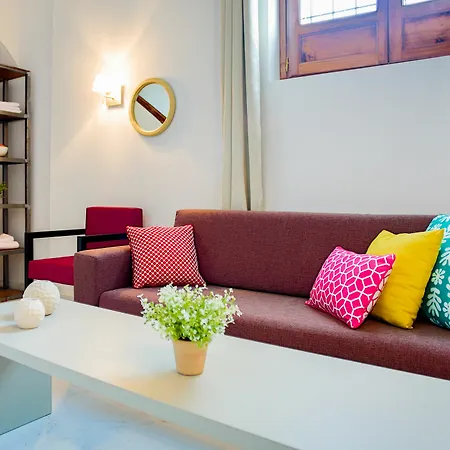 Guest house Oyo Leiva 3*