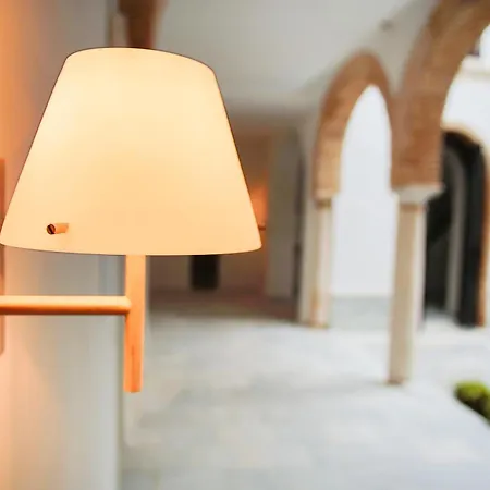 Guest house Oyo Leiva 3*