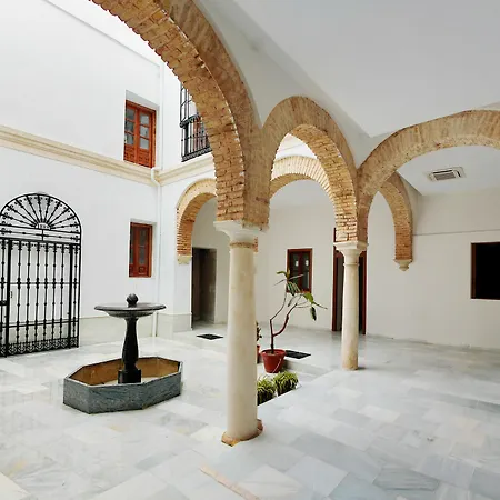 Oyo Leiva Guest house