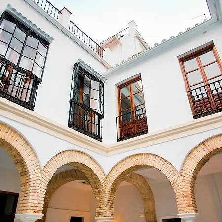Oyo Leiva Guest house