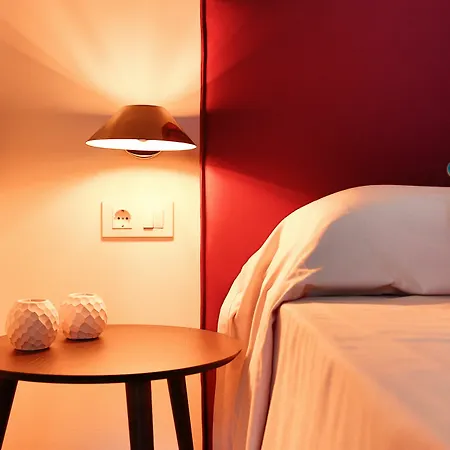Guest house Oyo Leiva 3*